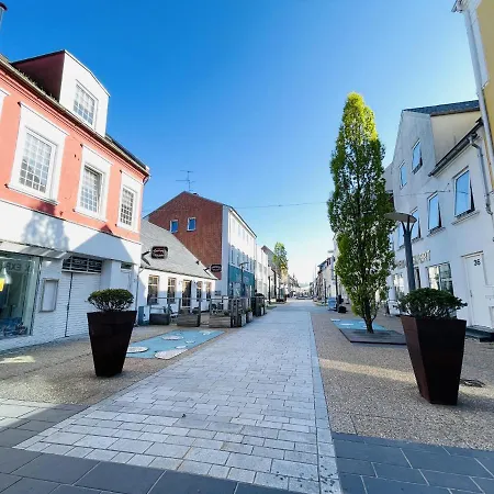 Aday - Charming In The Pedestrian Street Of *