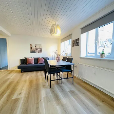 Aday - Charming In The Pedestrian Street Of Apartment